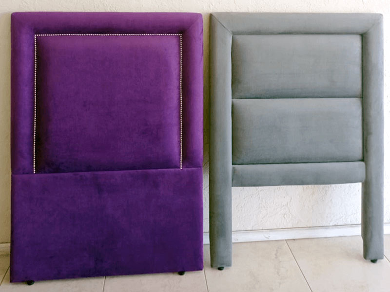 Respaldo tapizado con tachas doble marco varios colores