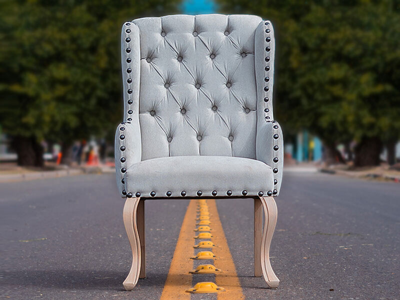 Sillón estilo luis xv tapizaso capitoné color blanco elegane y sofisticado.