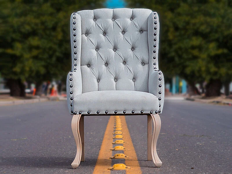 Sillón estilo luis xv tapizaso capitoné color blanco elegane y sofisticado.