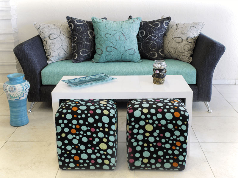 Sofá Trento negro de tres cuerpos tapizado